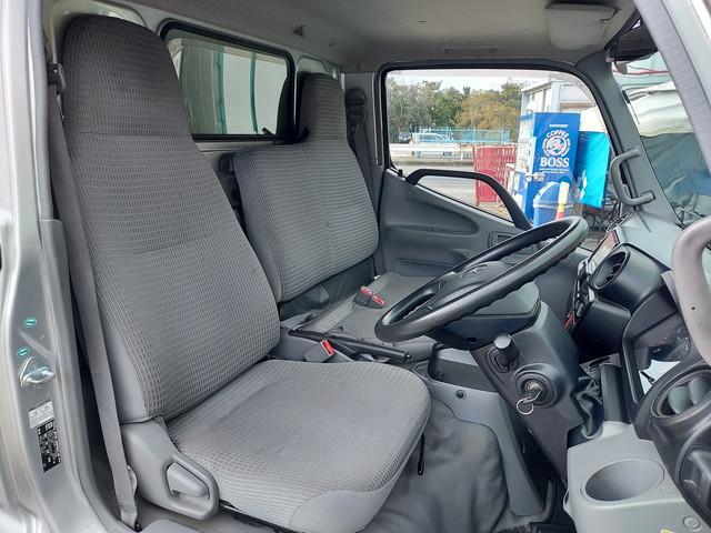 トヨタトヨエース幌車小型（2t・3t）[写真26]