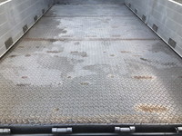 いすゞエルフアルミブロック小型（2t・3t）[写真11]