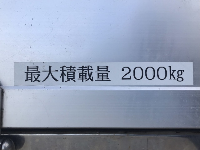 いすゞエルフアルミブロック小型（2t・3t）[写真15]