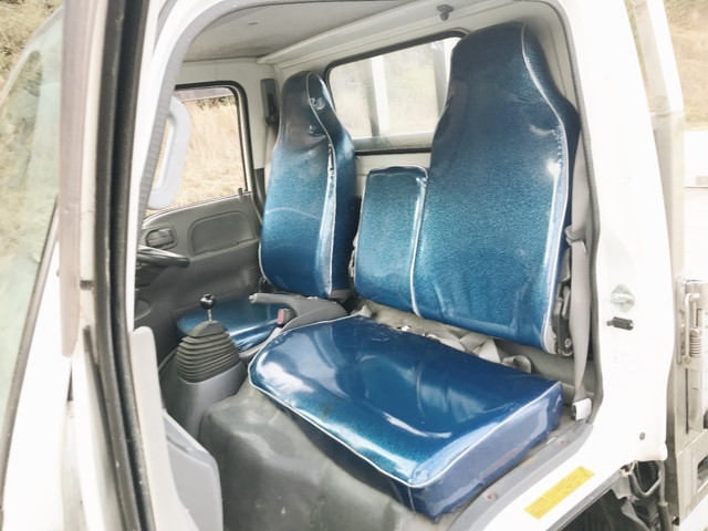 いすゞエルフアルミブロック小型（2t・3t）[写真23]