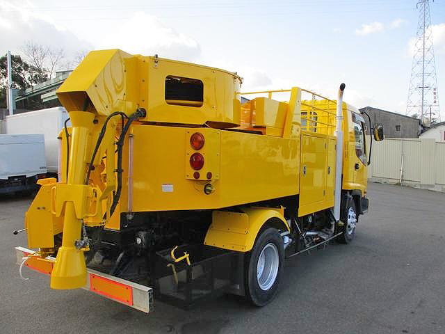 いすゞフォワード高圧洗浄車中型（4t）[写真02]