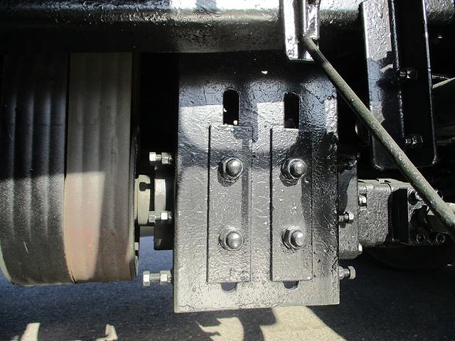 いすゞフォワード高圧洗浄車中型（4t）[写真27]