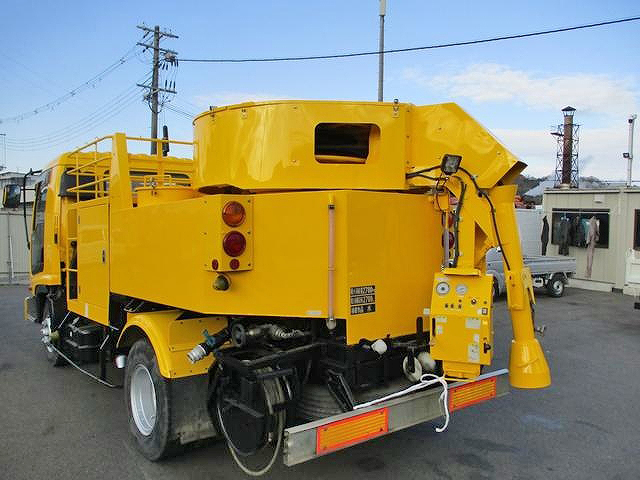 いすゞフォワード高圧洗浄車中型（4t）[写真03]