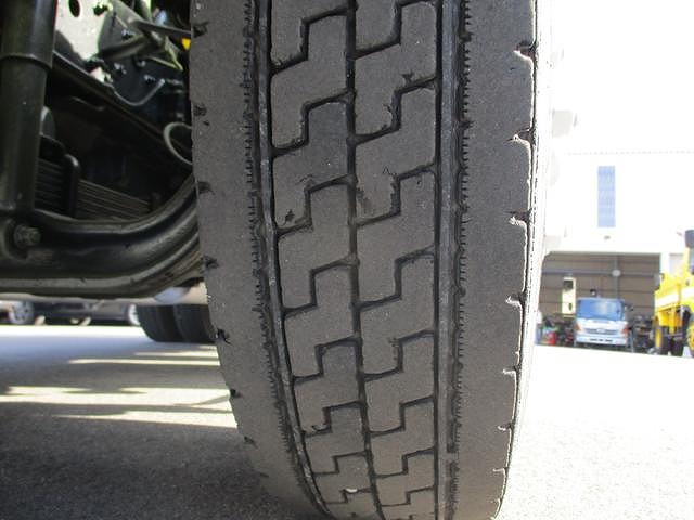 いすゞフォワード高圧洗浄車中型（4t）[写真30]