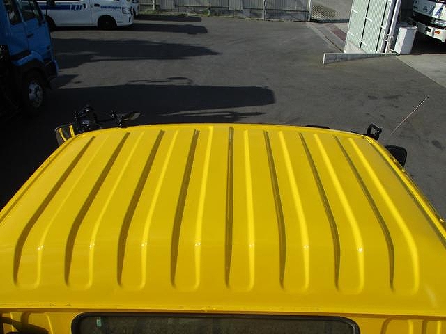 いすゞフォワード高圧洗浄車中型（4t）[写真39]