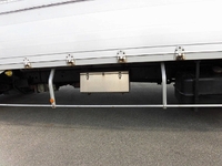 三菱ふそうファイターアルミウイング中型（4t）[写真22]