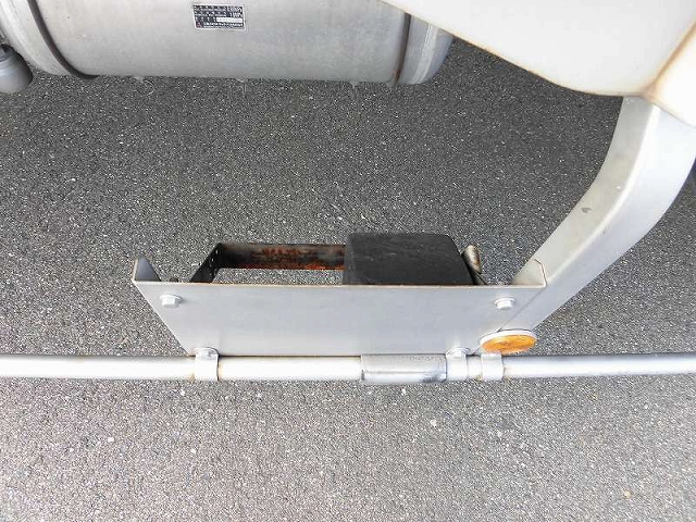 三菱ふそうファイターアルミウイング中型（4t）[写真23]