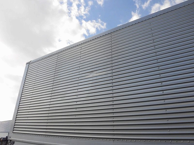 三菱ふそうファイターアルミウイング中型（4t）[写真26]