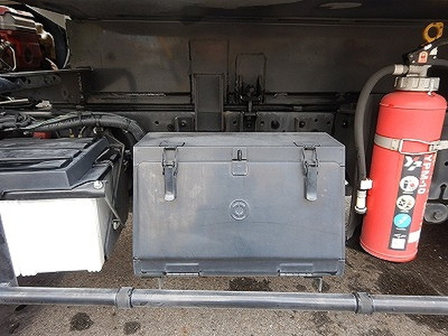 日野デュトロパッカー車（塵芥車）小型（2t・3t）[写真14]