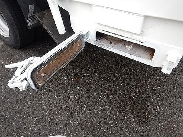 日野デュトロパッカー車（塵芥車）小型（2t・3t）[写真17]