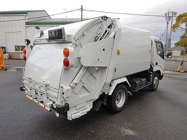 日野デュトロパッカー車（塵芥車）小型（2t・3t）[写真02]
