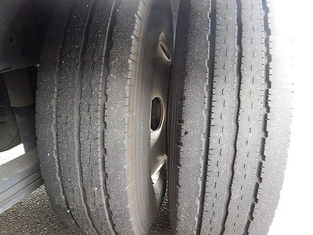 日野デュトロパッカー車（塵芥車）小型（2t・3t）[写真23]