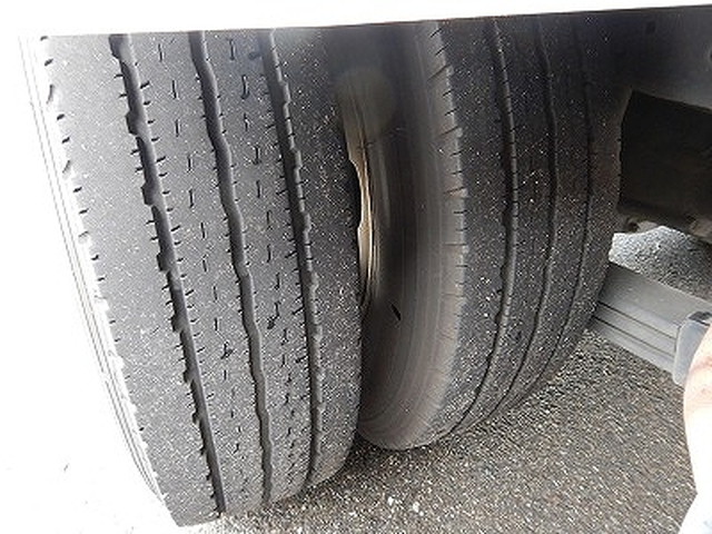 日野デュトロパッカー車（塵芥車）小型（2t・3t）[写真24]