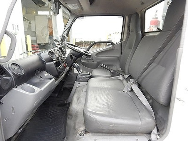 日野デュトロパッカー車（塵芥車）小型（2t・3t）[写真26]