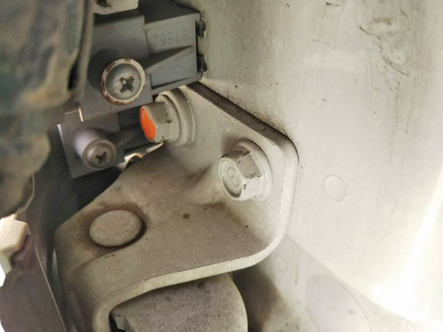 三菱ふそうキャンター平ボディ小型（2t・3t）[写真24]