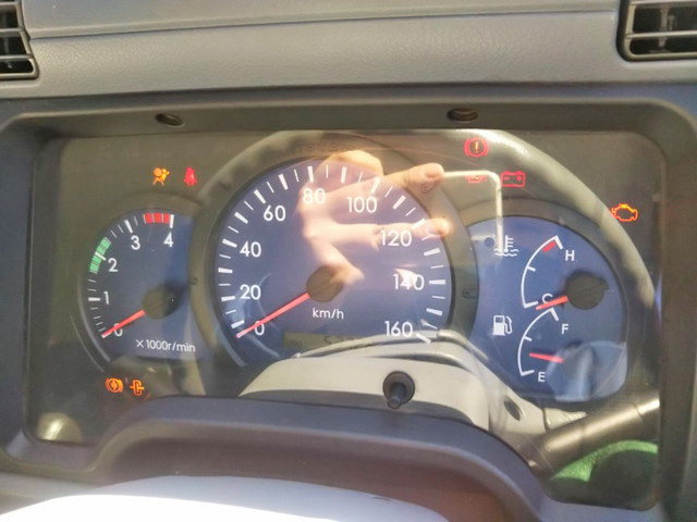 三菱ふそうキャンター平ボディ小型（2t・3t）[写真33]