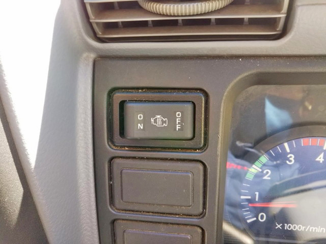 三菱ふそうキャンター平ボディ小型（2t・3t）[写真34]