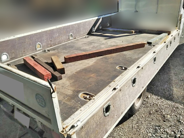 三菱ふそうキャンター平ボディ小型（2t・3t）[写真07]