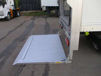 トヨタトヨエースパネルバン小型（2t・3t）[写真08]