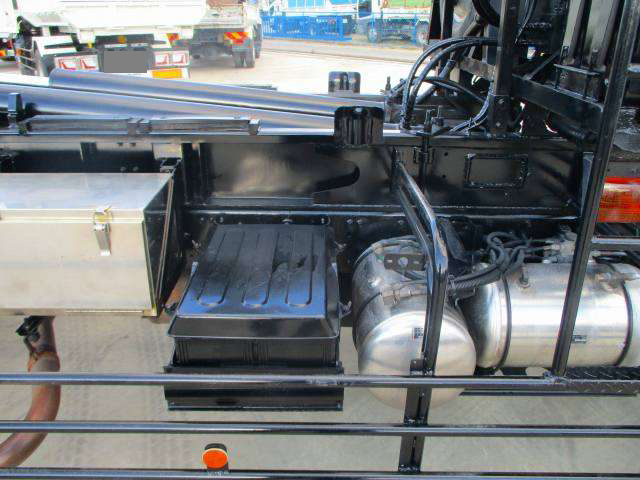 三菱ふそうファイターコンテナ専用車増トン（6t・8t）[写真17]