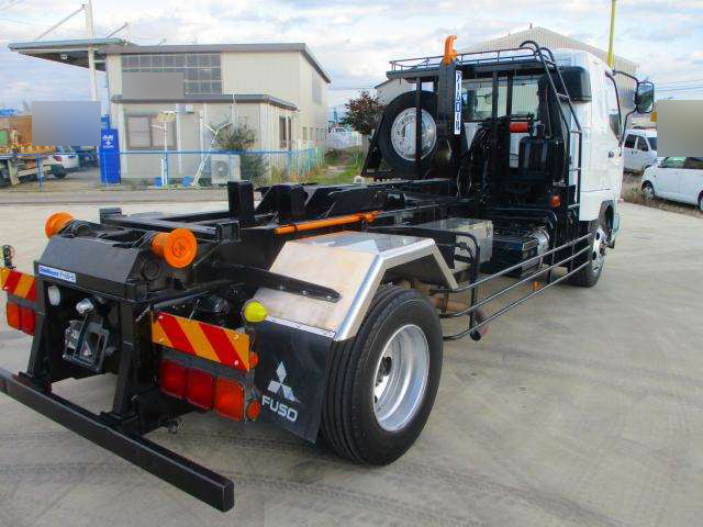 三菱ふそうファイターコンテナ専用車増トン（6t・8t）[写真02]