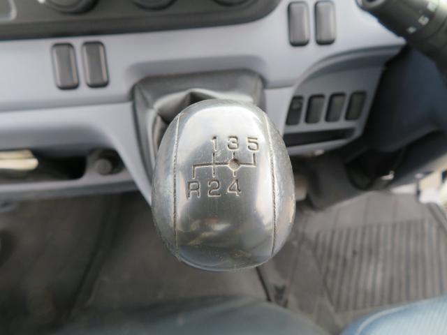 三菱ふそうキャンターダンプ小型（2t・3t）[写真15]