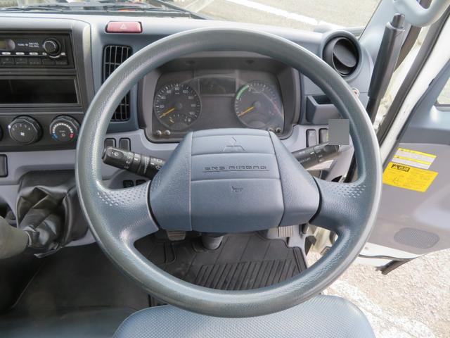 三菱ふそうキャンターダンプ小型（2t・3t）[写真18]