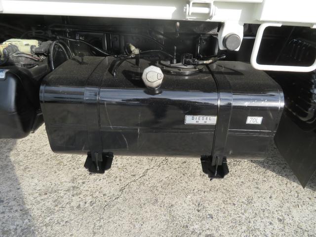 三菱ふそうキャンターダンプ小型（2t・3t）[写真23]