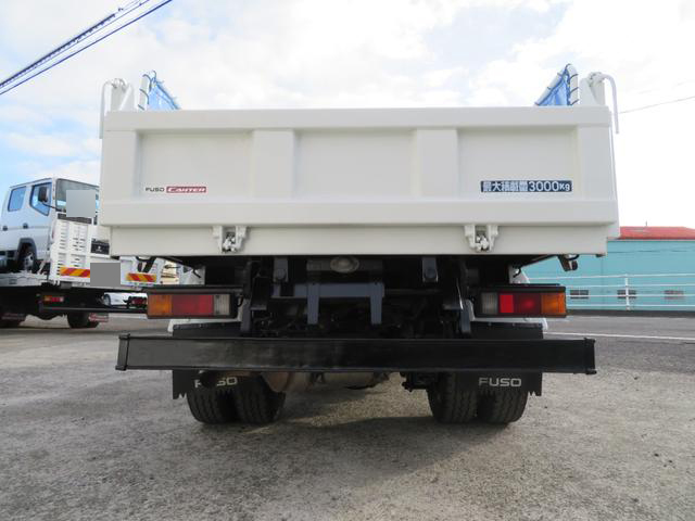 三菱ふそうキャンターダンプ小型（2t・3t）[写真05]