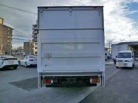 日産アトラスパネルバン小型（2t・3t）[写真18]