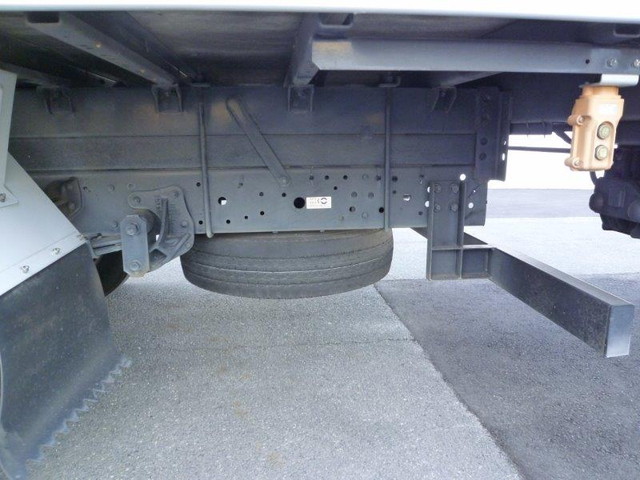 日産アトラスパネルバン小型（2t・3t）[写真28]