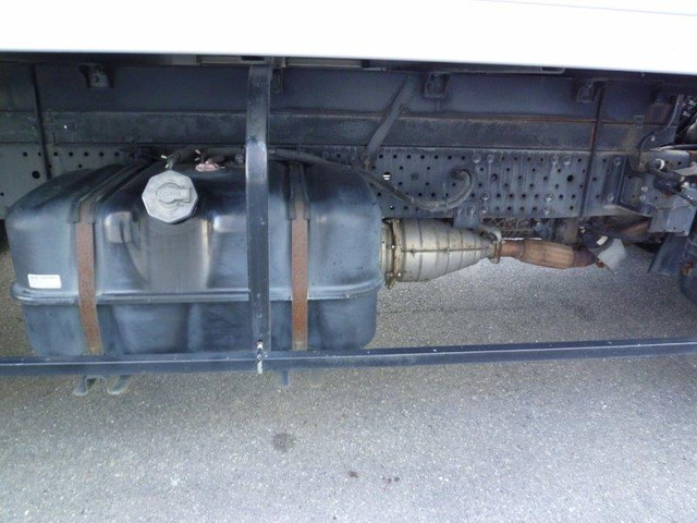 日産アトラスパネルバン小型（2t・3t）[写真30]