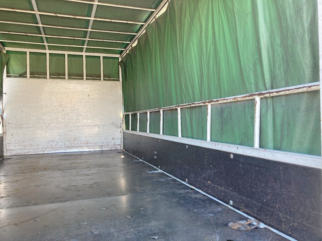 三菱ふそうキャンター幌車小型（2t・3t）[写真18]