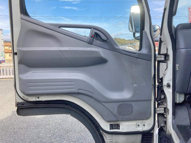 三菱ふそうキャンター幌車小型（2t・3t）[写真29]