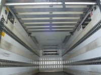 いすゞフォワード冷凍車（冷蔵車）中型（4t）[写真12]