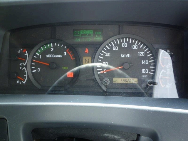 いすゞフォワード冷凍車（冷蔵車）中型（4t）[写真17]