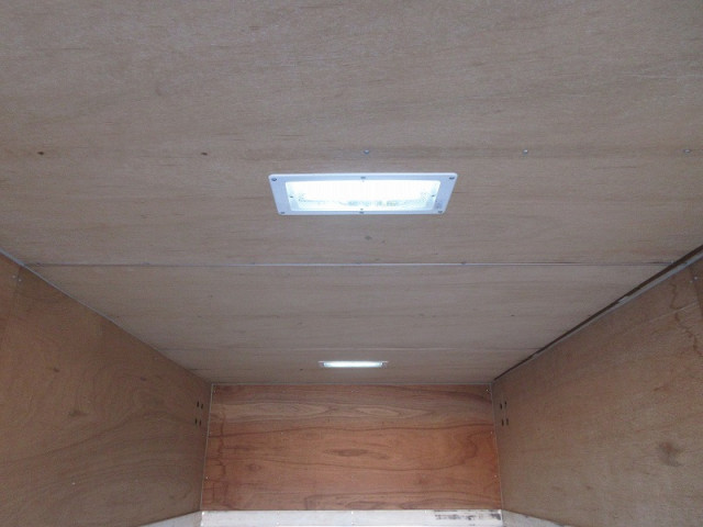 トヨタダイナアルミバン小型（2t・3t）[写真10]