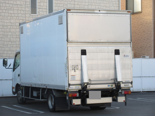 トヨタダイナアルミバン小型（2t・3t）[写真02]