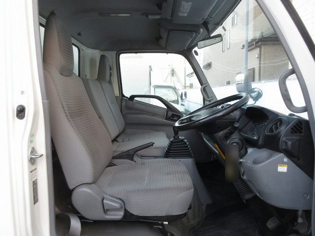 トヨタダイナアルミバン小型（2t・3t）[写真27]