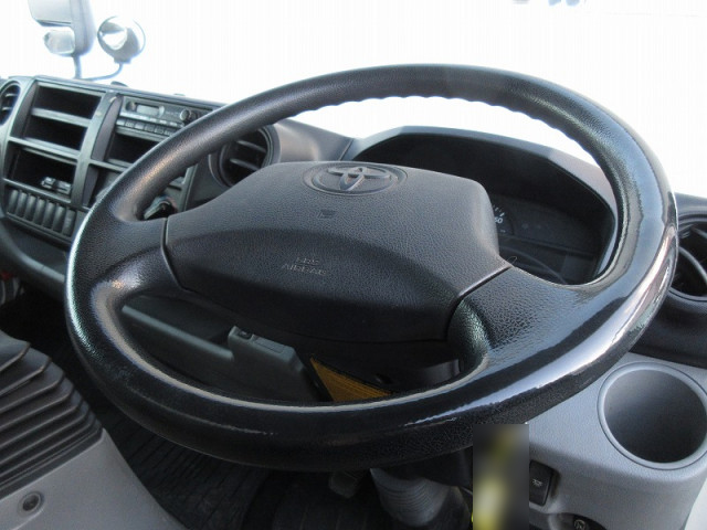 トヨタダイナアルミバン小型（2t・3t）[写真30]