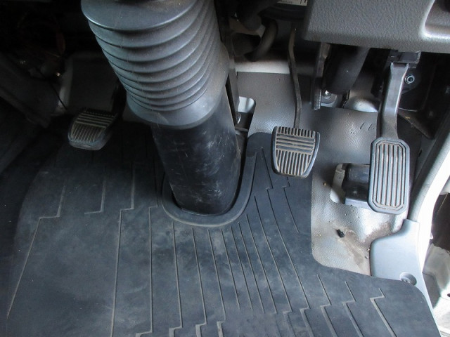 トヨタダイナアルミバン小型（2t・3t）[写真32]