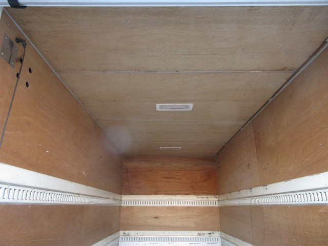 トヨタダイナアルミバン小型（2t・3t）[写真09]