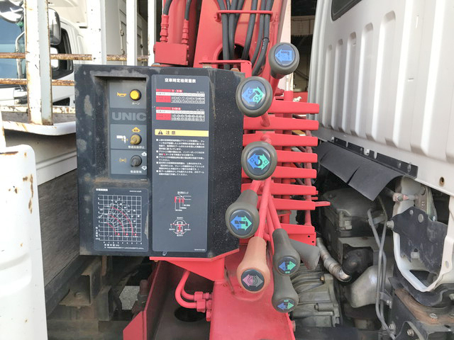 三菱ふそうキャンタークレーン3段小型（2t・3t）[写真17]