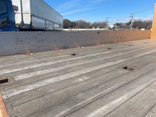 いすゞフォワードアルミブロック増トン（6t・8t）[写真12]