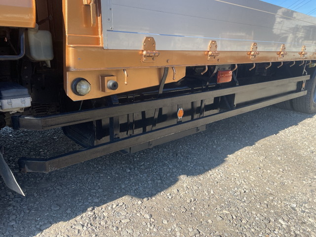 いすゞフォワードアルミブロック増トン（6t・8t）[写真16]