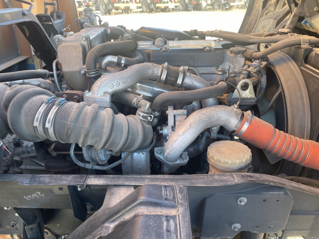 いすゞフォワードアルミブロック増トン（6t・8t）[写真24]