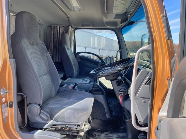 いすゞフォワードアルミブロック増トン（6t・8t）[写真29]