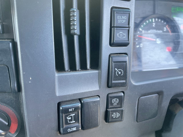 いすゞフォワードアルミブロック増トン（6t・8t）[写真39]