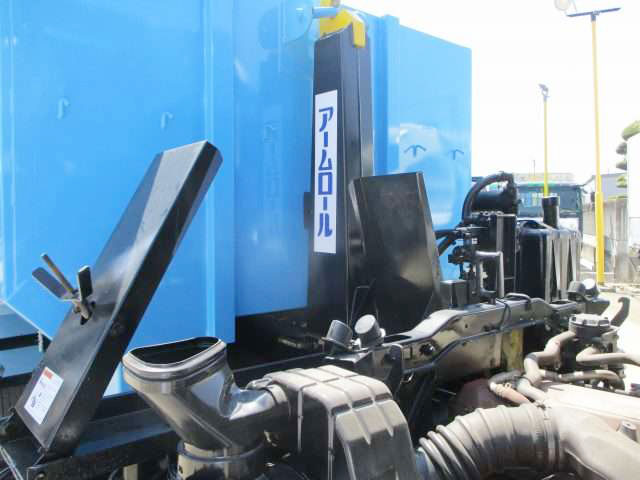 日野レンジャーコンテナ専用車増トン（6t・8t）[写真18]