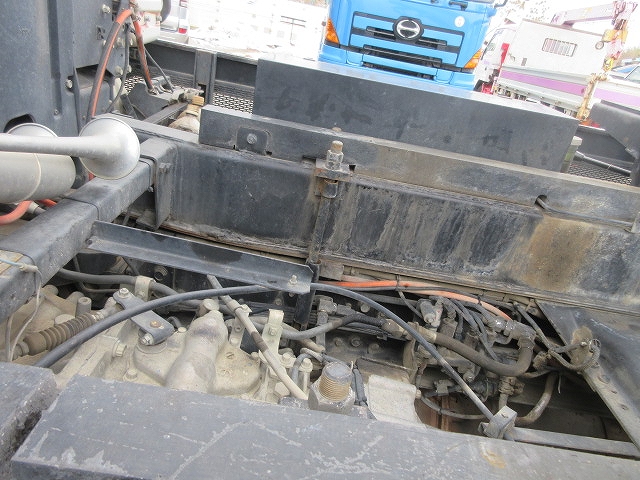 三菱ふそうスーパーグレートダンプ大型（10t）[写真16]